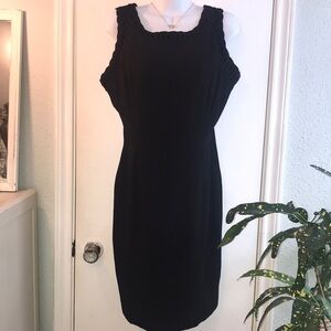 Evening Wear by Pat Argenti Black Embroidered Strappy Cocktail Dress Size 10